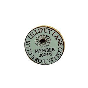 Lilliput Lane Pin Collectors Club Membership Lapel Brooch 2004‎ 2005